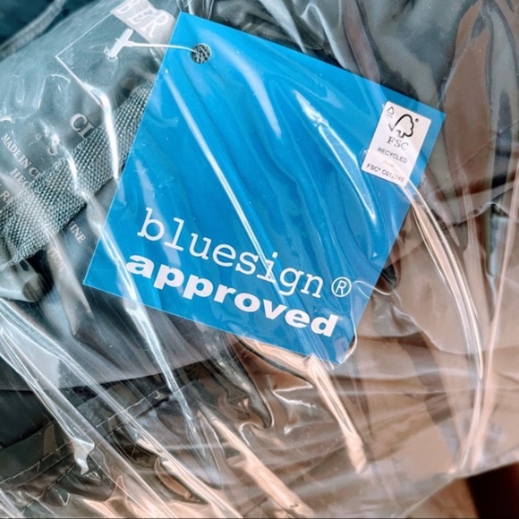 Bernardo Quilted Gray Packable Puffer Hood Jacket - Picture 11 of 12